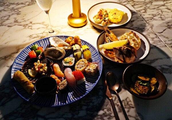 바비큐 등을 뷔페로 즐길 수 있는 인터내셔널마켓나잇