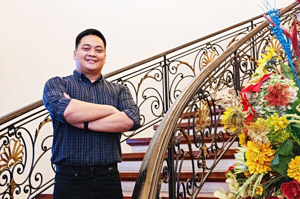 제너럴 매니저 폴 크리스티안 필 다랑(Paul Kristian Fil Darang)