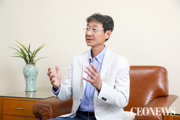 [박수남의 CEO 분석 3] 신동원 농심 회장 - 공정위 칼날 앞에 서다